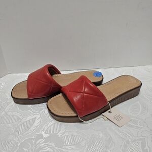 NWT Mariella Women's Red Quilted Leather Made In Italy Slide Sandals Sz 7.5M